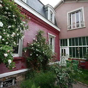  Frühstückspension La Maison Rouge